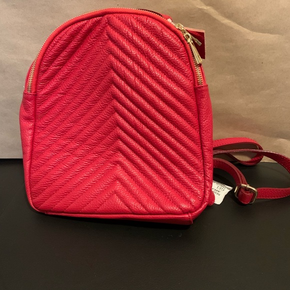 Persaman New York Handbags - Persaman New York
Helia Leather Backpack